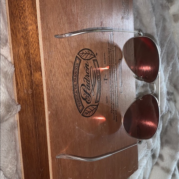 Ray-Ban pink lensed aviators - Picture 4 of 6